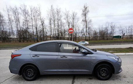 Hyundai Solaris II рестайлинг, 2019 год, 1 200 000 рублей, 4 фотография