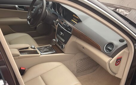 Mercedes-Benz C-Класс, 2012 год, 1 500 000 рублей, 9 фотография