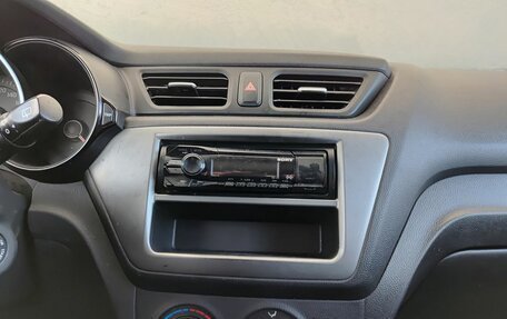 KIA Rio III рестайлинг, 2013 год, 740 000 рублей, 17 фотография