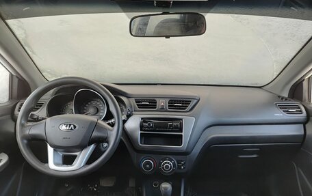 KIA Rio III рестайлинг, 2013 год, 740 000 рублей, 16 фотография
