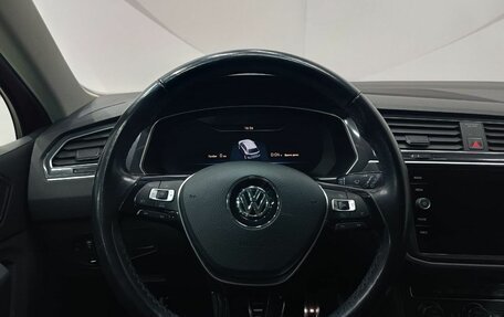Volkswagen Tiguan II, 2018 год, 1 997 000 рублей, 11 фотография