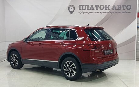 Volkswagen Tiguan II, 2018 год, 1 997 000 рублей, 8 фотография