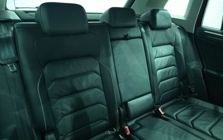 Volkswagen Tiguan II, 2018 год, 1 997 000 рублей, 17 фотография