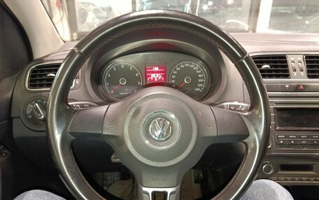 Volkswagen Polo VI (EU Market), 2013 год, 600 000 рублей, 11 фотография