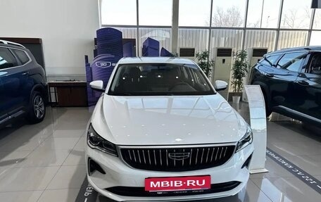 Geely Emgrand, 2024 год, 2 500 000 рублей, 2 фотография