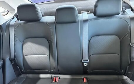 Geely Emgrand, 2024 год, 2 500 000 рублей, 20 фотография