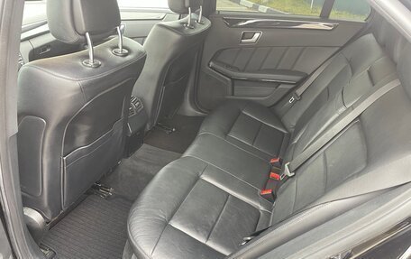 Mercedes-Benz E-Класс, 2012 год, 1 980 000 рублей, 24 фотография