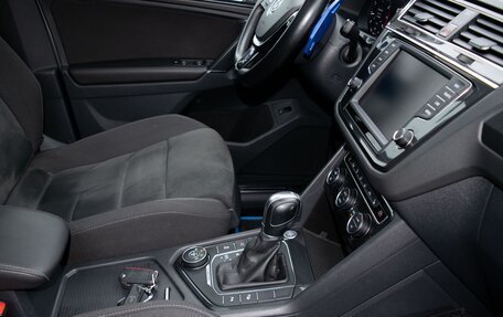 Volkswagen Tiguan II, 2017 год, 2 950 000 рублей, 14 фотография