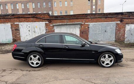 Mercedes-Benz S-Класс, 2011 год, 2 290 000 рублей, 4 фотография