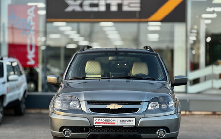 Chevrolet Niva I рестайлинг, 2017 год, 759 000 рублей, 2 фотография