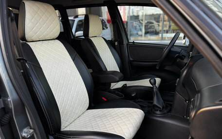 Chevrolet Niva I рестайлинг, 2017 год, 759 000 рублей, 13 фотография