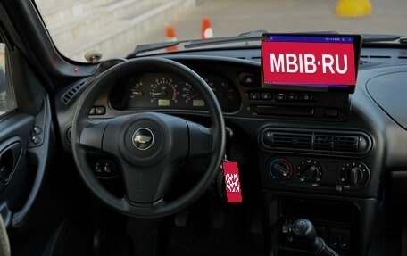 Chevrolet Niva I рестайлинг, 2017 год, 759 000 рублей, 16 фотография