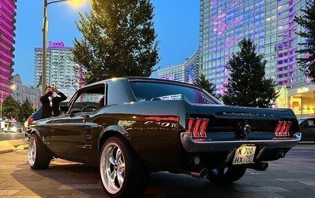 Ford Mustang VI рестайлинг, 1967 год, 5 555 555 рублей, 9 фотография