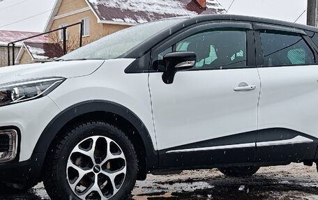 Renault Kaptur I рестайлинг, 2016 год, 1 590 000 рублей, 5 фотография