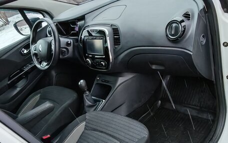 Renault Kaptur I рестайлинг, 2016 год, 1 590 000 рублей, 24 фотография