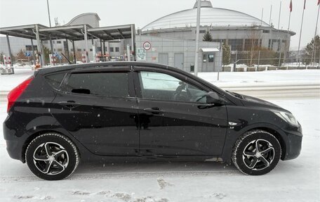 Hyundai Solaris II рестайлинг, 2012 год, 720 000 рублей, 5 фотография