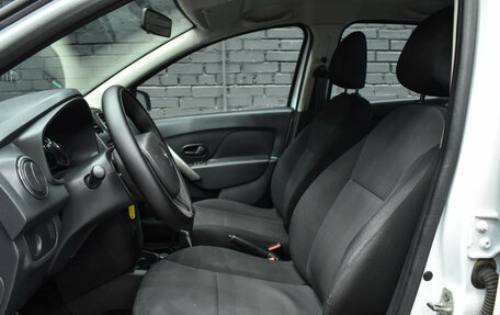 Renault Logan II, 2016 год, 799 000 рублей, 15 фотография