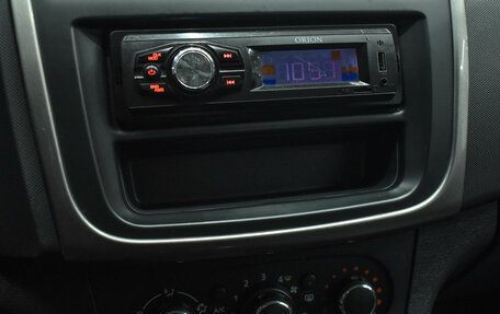 Renault Logan II, 2016 год, 799 000 рублей, 13 фотография