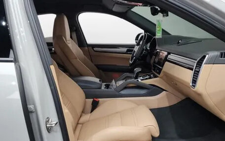 Porsche Cayenne III, 2024 год, 20 680 000 рублей, 13 фотография