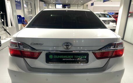 Toyota Camry, 2017 год, 2 200 000 рублей, 4 фотография