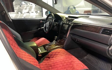 Toyota Camry, 2017 год, 2 200 000 рублей, 7 фотография