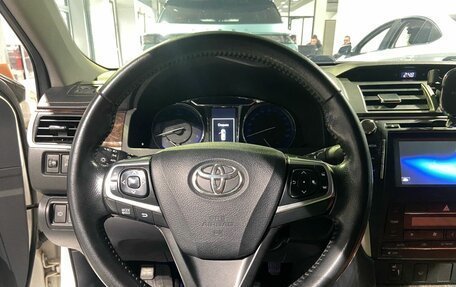 Toyota Camry, 2017 год, 2 200 000 рублей, 18 фотография