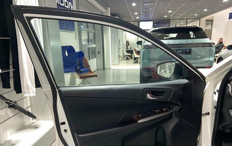 Toyota Camry, 2017 год, 2 200 000 рублей, 12 фотография