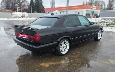 BMW 5 серия, 1990 год, 300 000 рублей, 3 фотография