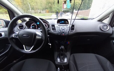 Ford Fiesta, 2017 год, 815 000 рублей, 10 фотография