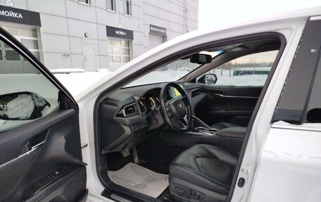 Toyota Camry, 2021 год, 2 700 850 рублей, 8 фотография
