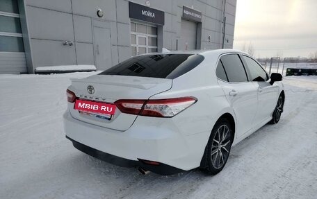 Toyota Camry, 2021 год, 2 700 850 рублей, 3 фотография