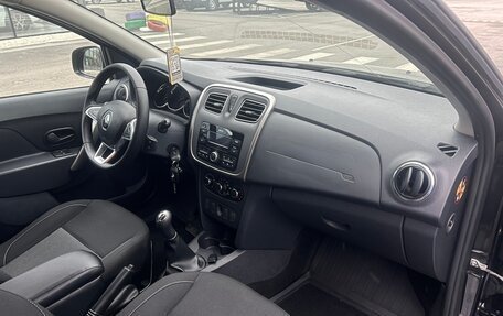 Renault Logan II, 2019 год, 1 299 000 рублей, 9 фотография