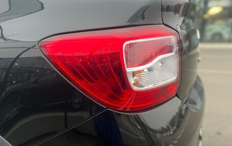 Renault Logan II, 2019 год, 1 299 000 рублей, 22 фотография