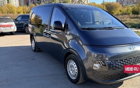 Hyundai Staria, 2023 год, 4 950 000 рублей, 6 фотография