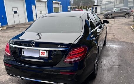 Mercedes-Benz E-Класс, 2016 год, 3 200 000 рублей, 6 фотография