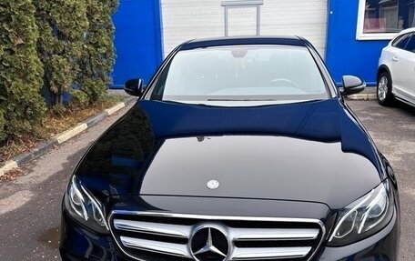 Mercedes-Benz E-Класс, 2016 год, 3 200 000 рублей, 1 фотография