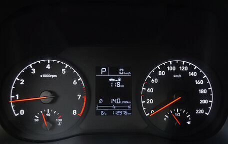 Hyundai Solaris II рестайлинг, 2017 год, 1 219 000 рублей, 13 фотография