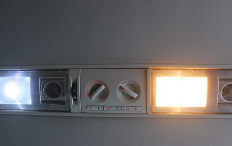 Volkswagen Caravelle T5, 2012 год, 1 799 990 рублей, 15 фотография