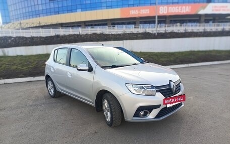 Renault Sandero II рестайлинг, 2018 год, 950 000 рублей, 2 фотография