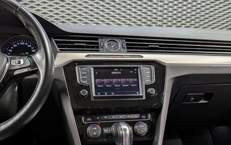 Volkswagen Passat B8 рестайлинг, 2017 год, 2 250 000 рублей, 25 фотография