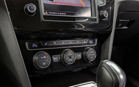 Volkswagen Passat B8 рестайлинг, 2017 год, 2 250 000 рублей, 33 фотография