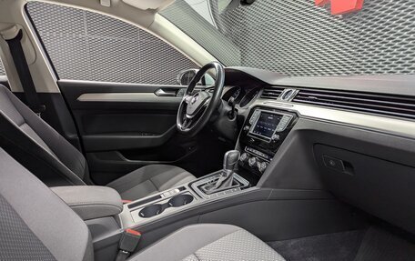 Volkswagen Passat B8 рестайлинг, 2017 год, 2 250 000 рублей, 38 фотография