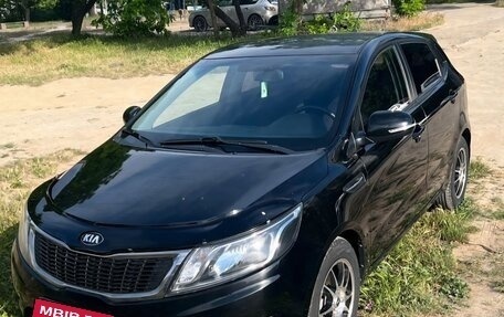 KIA Rio III рестайлинг, 2014 год, 890 000 рублей, 2 фотография