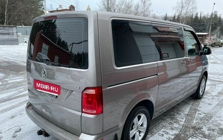 Volkswagen Caravelle T6 рестайлинг, 2017 год, 2 450 000 рублей, 3 фотография