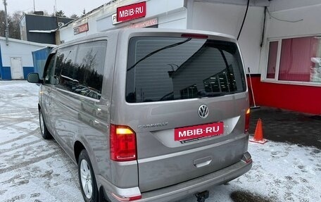 Volkswagen Caravelle T6 рестайлинг, 2017 год, 2 450 000 рублей, 2 фотография