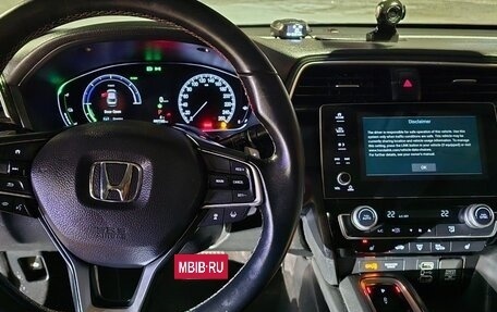 Honda Insight III, 2019 год, 2 250 000 рублей, 9 фотография