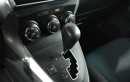 Toyota Verso I, 2013 год, 1 500 000 рублей, 13 фотография