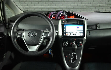 Toyota Verso I, 2013 год, 1 500 000 рублей, 15 фотография
