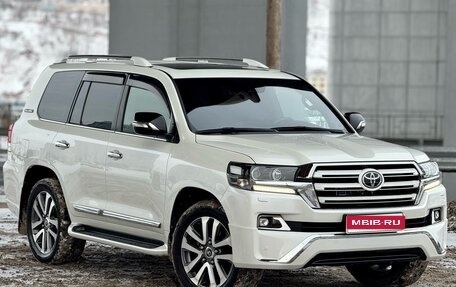 Toyota Land Cruiser 200, 2016 год, 6 490 000 рублей, 1 фотография