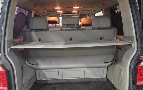 Volkswagen Multivan T6 рестайлинг, 2015 год, 3 600 000 рублей, 3 фотография